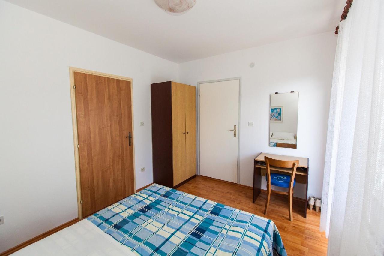 Apartment Karla Брибир Екстериор снимка